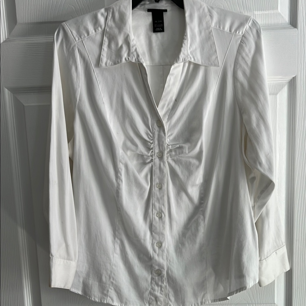 White Long Sleeve Ruched Button Down Top